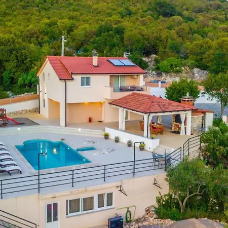 Jurica- Heated Pool *
