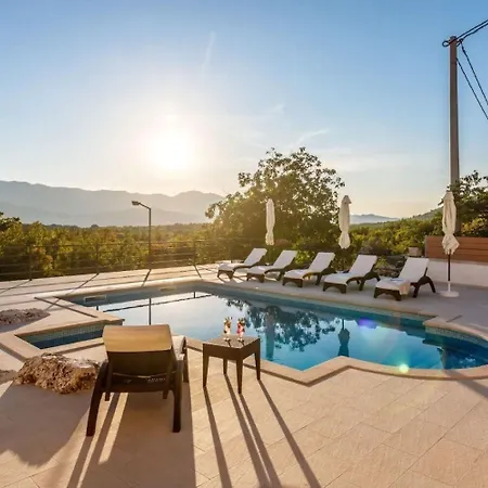 Σπίτι διακοπών Jurica- Heated Pool Nova Sela