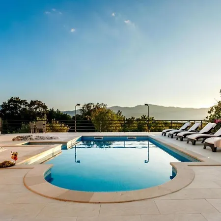 Jurica- Heated Pool Nova Sela